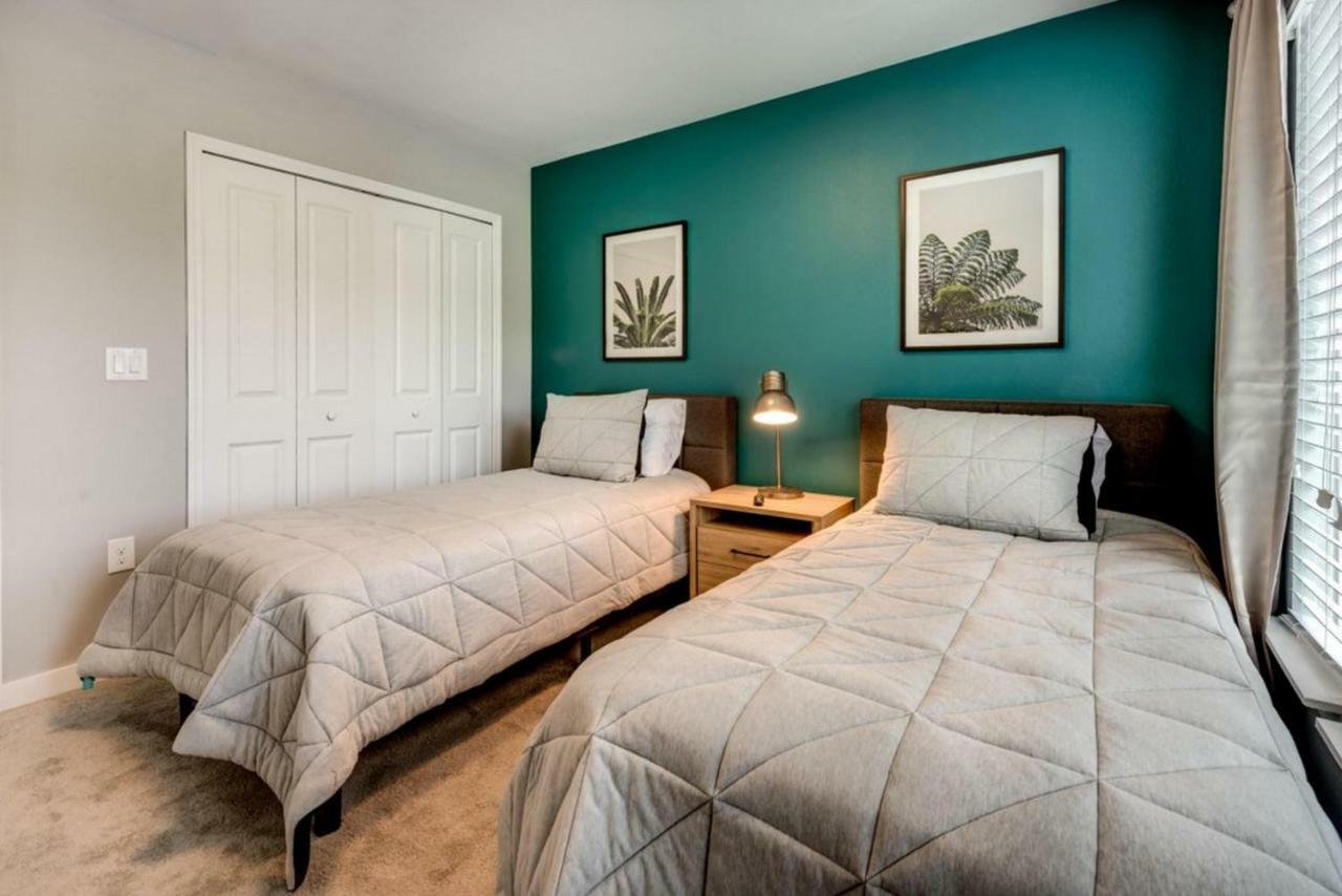 Wonderful Townhomes With Four Bedrooms Close To Disney オーランド エクステリア 写真